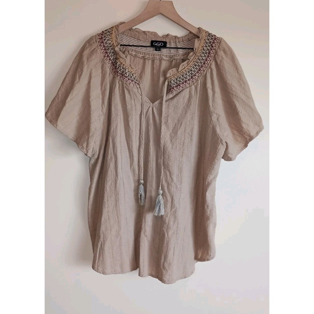 GiGio Boho Embroidered Tassel Tie Top Size L Beige Cotton Flutter Sleeve Smocked